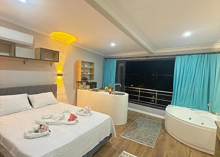 Old Town Hotel apartamentowy Fethiye