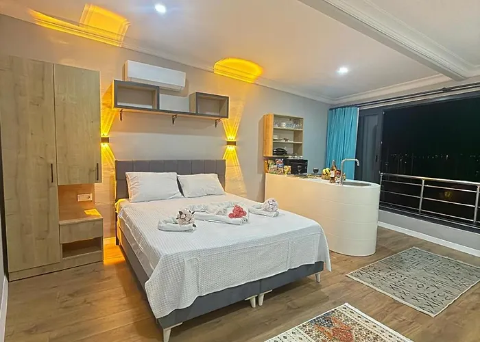 Old Town * Φετιγιέ